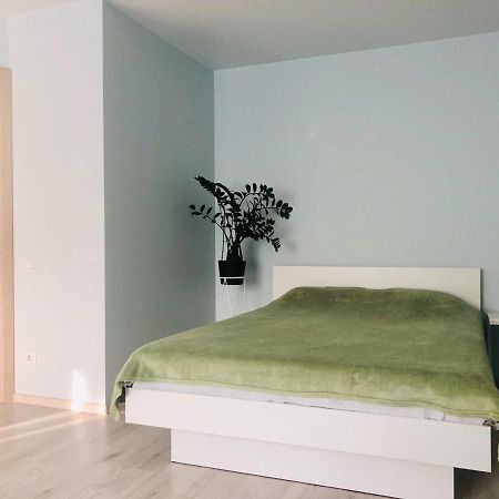 Stylish And Comfortable Apartment In The Center Черкаси Екстериор снимка